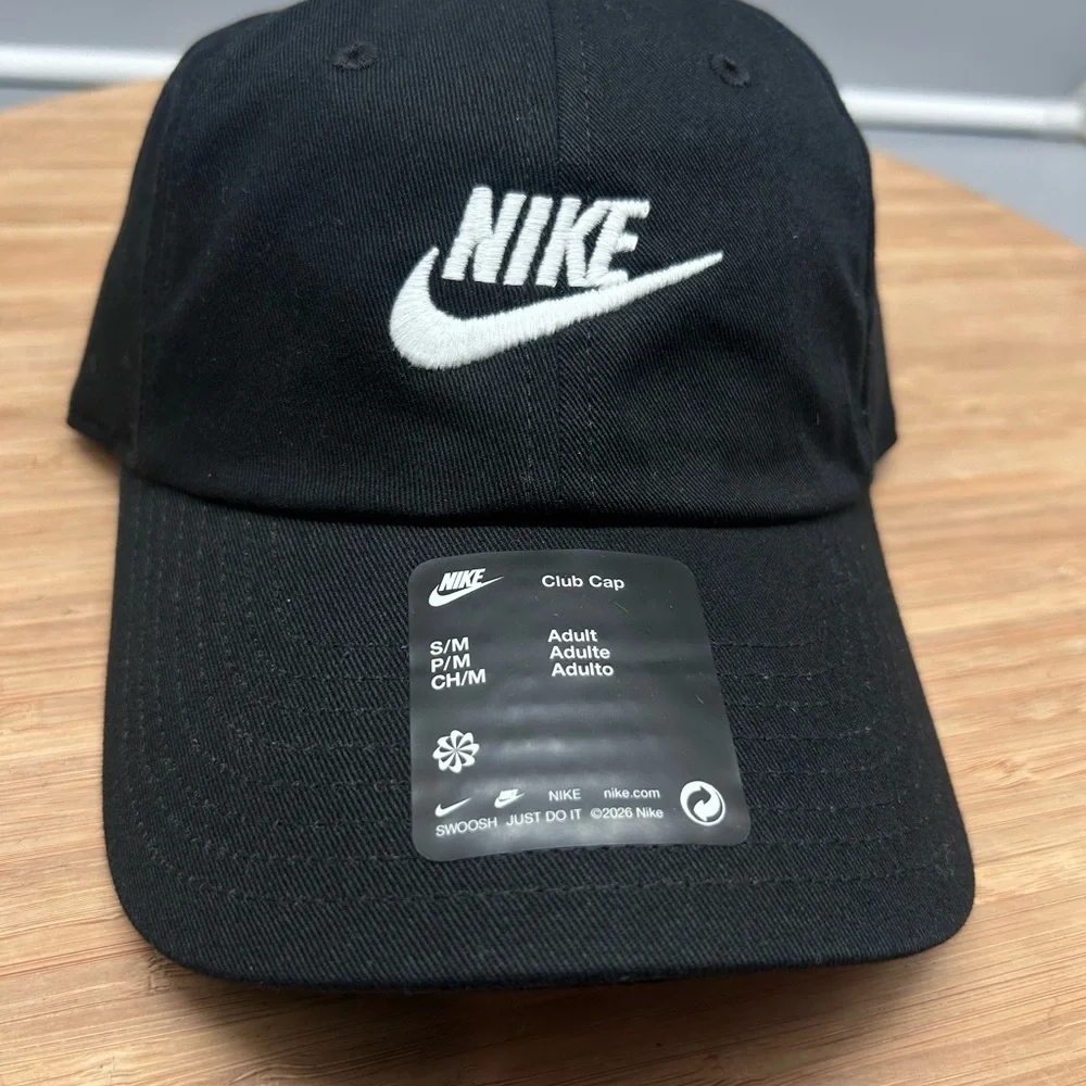 NEW‎ Unisex Nike Club Nike Club Unstructured Futura Wash Cap BLACK (FB5368 011).
